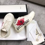 Gucci   老爹鞋 这一系列加入了很多动植物元素 原版材质