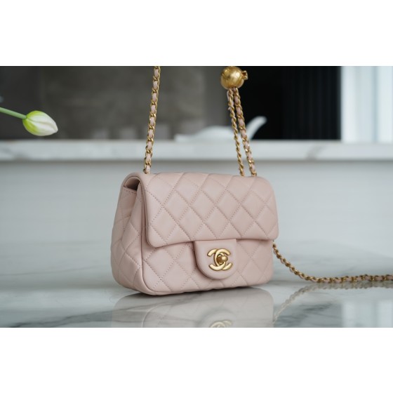 𝗖𝗛𝗔𝗘𝗡𝗟✦Metal ball square fat man genuine leather cherry blossom powder🌸