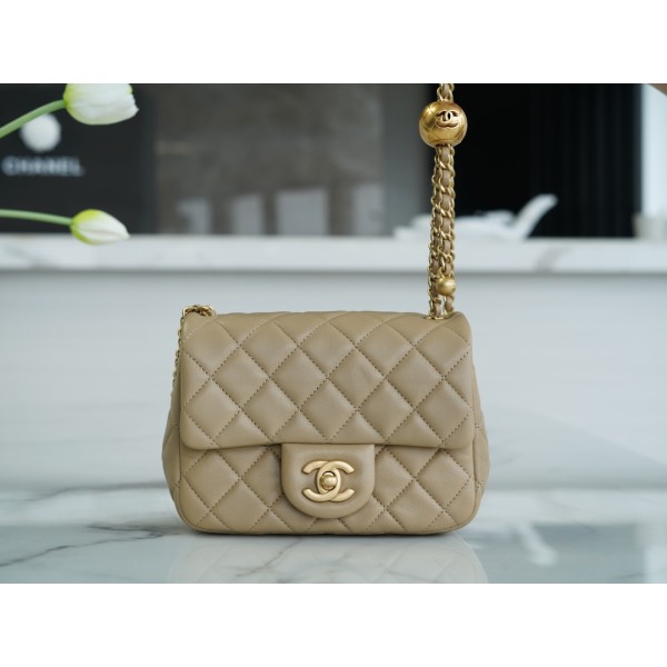 𝗖𝗛𝗔𝗘𝗡𝗟✦ Metal Ball Square Fatty Genuine Leather Milk Coffee Apricot