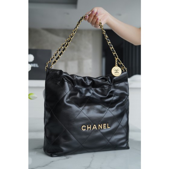 𝗖𝗛𝗔𝗘𝗡𝗟✦𝟐𝟐𝗣Spring/Summer New 𝟐𝟐Handbag Large Black Gold Buckle➿