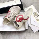 Gucci Pops This collection has a lot of flora and fauna elements Original material