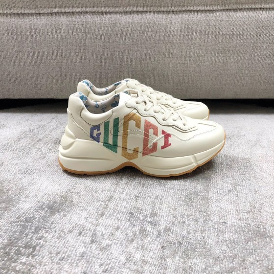 Gucci Pops This collection has a lot of flora and fauna elements Original material