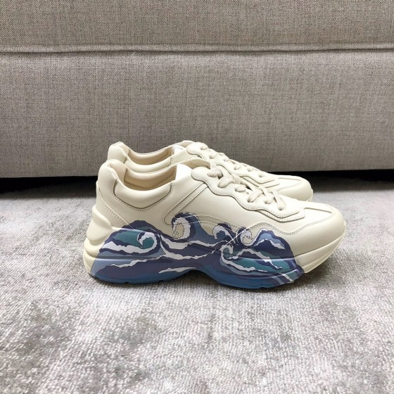 Gucci Pops This collection has a lot of flora and fauna elements Original material