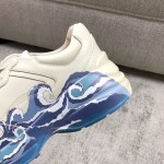 Gucci Pops This collection has a lot of flora and fauna elements Original material