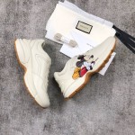 Gucci Pops This collection has a lot of flora and fauna elements Original material