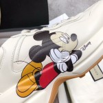 Gucci Pops This collection has a lot of flora and fauna elements Original material