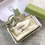 Gucci Pops This collection has a lot of flora and fauna elements Original material