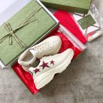 Gucci Pops This collection has a lot of flora and fauna elements Original material