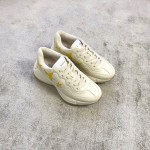 Gucci Pops This collection has a lot of flora and fauna elements Original material