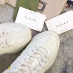 Gucci Pops This collection has a lot of flora and fauna elements Original material