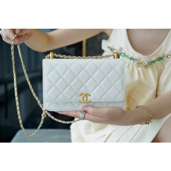 𝗖𝗛𝗔𝗘𝗡𝗟✦ Advanced Handcraft Workshop Double Gold Beads 𝒘𝒐𝒄 White👰