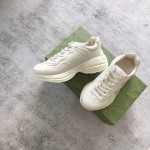 Gucci Pops This collection has a lot of flora and fauna elements Original material