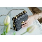 𝗖𝗛𝗔𝗘𝗡𝗟✦ ❥𝟚𝟘𝟚1 early autumn new double ball mobile phone bag black➿