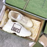 Gucci Pops This collection has a lot of flora and fauna elements Original material