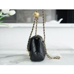 𝗖𝗛𝗔𝗘𝗡𝗟✦ 𝟐𝟑𝐂Metal Ball Square Fatty Black🖤