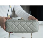 𝗖𝗛𝗔𝗘𝗡𝗟✦ 𝟮𝟮🅲Spring and Summer Metal Ball Big Mini Gray Green