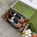 Gucci Pops This collection has a lot of flora and fauna elements Original material