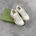 Gucci Pops This collection has a lot of flora and fauna elements Original material