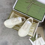 Gucci Pops This collection has a lot of flora and fauna elements Original material