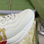 Gucci Pops This collection has a lot of flora and fauna elements Original material