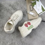 Gucci Pops This collection has a lot of flora and fauna elements Original material