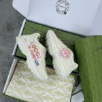 Gucci Pops This collection has a lot of flora and fauna elements Original material