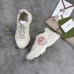 Gucci Pops This collection has a lot of flora and fauna elements Original material