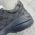 Gucci Pops This collection has a lot of flora and fauna elements Original material