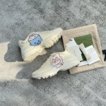 Gucci Pops This collection has a lot of flora and fauna elements Original material