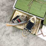 Gucci A very cool little dirty shoe with a vintage nostalgic look Custom fabric Cowhide Towel material