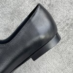 CHANEL Xiao Xiang's new double strap ballet shoes above the buckle on the small diamonds of the delicate shine