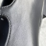 CHANEL Xiao Xiang's new double strap ballet shoes above the buckle on the small diamonds of the delicate shine