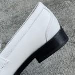 CHANEL Louboutins Simple small single shoes Lace-shaped round Logo leather outsole