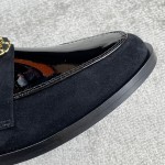 CHANEL Louboutins Simple small single shoes Lace-shaped round Logo leather outsole