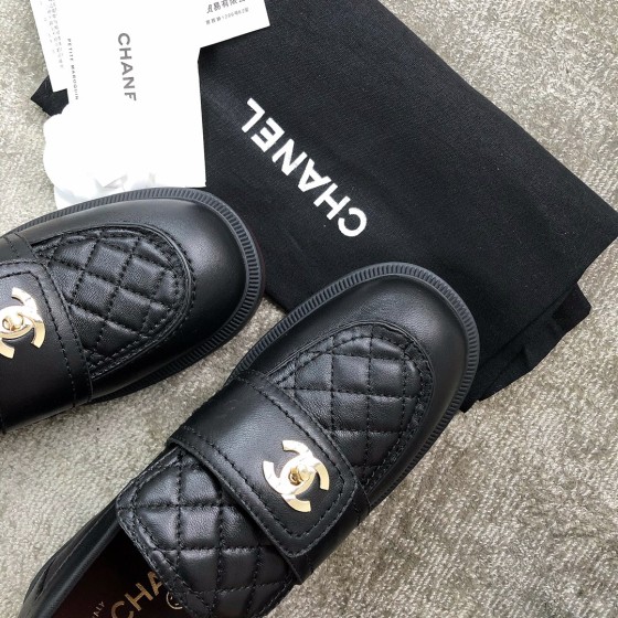 CHANEL Louboutins retro cute Louboutins 5cm height sheepskin surface