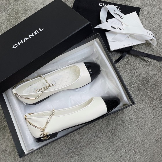 CHANEL 22 years of the latest models of a unique temperament of a ballet shoe zinc alloy half-ring iron ring design
