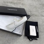 CHANEL Mary Jane shoes caviar sheepskin is that very soft fleshy texture