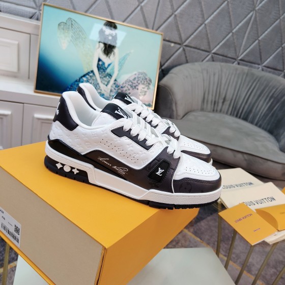 Louis Vuitton TRAINER sneakers