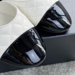 CHANEL early spring of this black and white colorful book bag buckle Mary Jane sheepskin lining genuine leather outsole