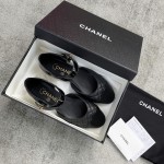 CHANEL early spring of this black and white colorful book bag buckle Mary Jane sheepskin lining genuine leather outsole