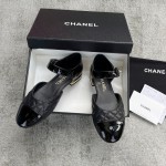 CHANEL early spring of this black and white colorful book bag buckle Mary Jane sheepskin lining genuine leather outsole