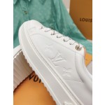 Louis Vuitton x Yayoi Kusama cooperation model classic white shoes 𝐓𝐢𝐦𝐞 𝐨𝐮𝐭 wave point sneakers
