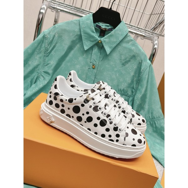 Louis Vuitton x Yayoi Kusama cooperation model classic white shoes 𝐓𝐢𝐦𝐞 𝐨𝐮𝐭 wave point sneakers