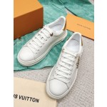 Louis Vuitton's new letter rhinestone white shoes series is new🆕