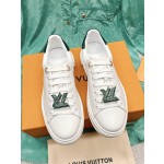 Louis Vuitton's new letter rhinestone white shoes series is new🆕