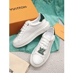 Louis Vuitton's new letter rhinestone white shoes series is new🆕