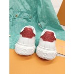 Louis Vuitton's new letter rhinestone white shoes series is new🆕