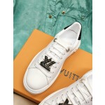 Louis Vuitton's new letter rhinestone white shoes series is new🆕