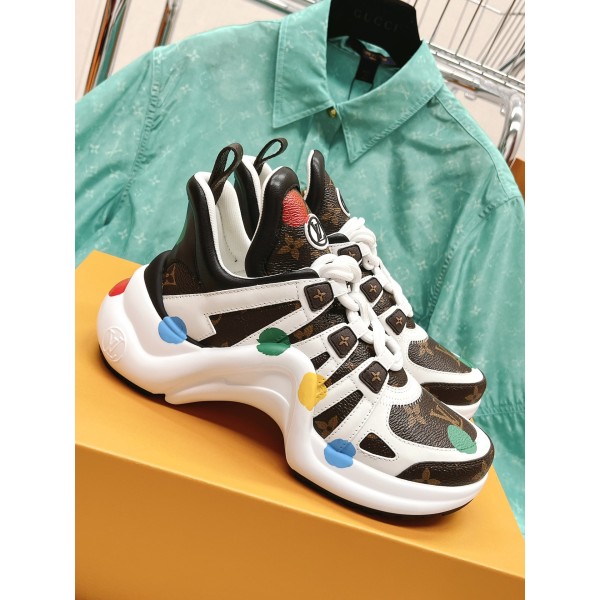 Louis Vuitton 2023 new color series old shoes