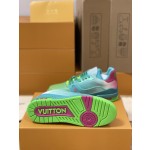 Louis Vuitton couple models LVTRAINER sneakers model number MS0119